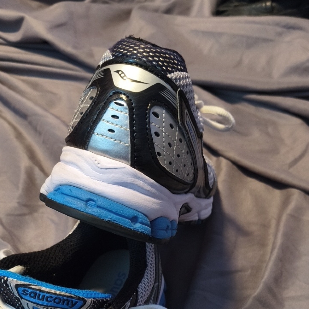 Saucony Grid Stratos 5 Silver and Black Athletic Shoes - Picture 6 of 6
